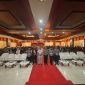 Anggota Satlantas Polres Sumenep, Jasa Raharja, dan jajaran Uniba berfoto bersama seusai kegiatan Police Goes To Campus sebagai simbol kolaborasi edukasi keselamatan berlalu lintas