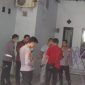 Penemuan sekeluarga tewas di rumah mereka mengingatkan kita akan pentingnya kewaspadaan dan perhatian terhadap lingkungan sekitar. Penyelidikan polisi sangat dinanti agar misteri kematian ini terungkap dan masyarakat tetap merasa aman
