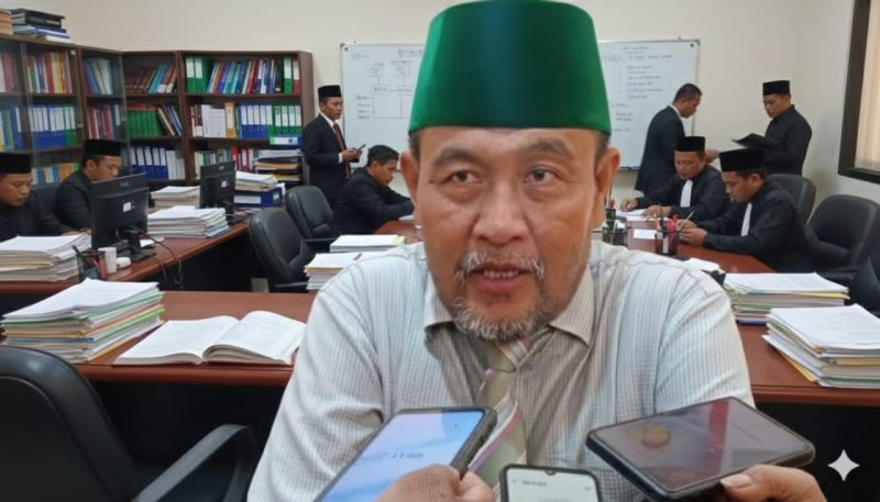 DR. H. Supriyono, SH, M.Hum, kuasa hukum Kiyai Zakariya, menegaskan bahwa kliennya difitnah sejak awal setelah Polres Situbondo resmi menghentikan laporan dugaan pencabulan terhadap santri di Situbondo