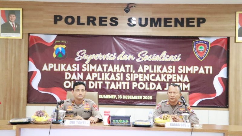 SUPERVISI DIGITAL — Ketua Tim Dirtahti Polda Jatim memimpin supervisi penggunaan Aplikasi Simatahti, Simpati, dan sosialisasi Sipencakpena di Polres Sumenep.
