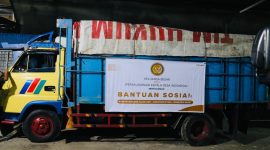 Salah truk bantuan kemanusiaan berisi sembako yang dikirim oleh PKDI untuk korban bencana alam di Aceh, Sumatera Utara, dan Sumatera Barat. Bantuan ini merupakan wujud kepedulian dan solidaritas para kepala desa terhadap masyarakat yang terdampak musibah.
