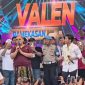 H. Her dan Valen DA7 tampil berduet di Panggung Kemanusiaan, menyatukan musik dan solidaritas untuk korban bencana di Aceh dan Sumatera.