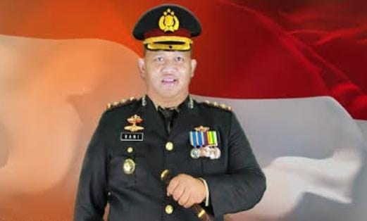 AKBP Jazuli Dani Iriawan resmi menempati jabatan baru Kabagbinkar Ro SDM Polda Jatim, setelah sebelumnya menjabat Kapolres Pasuruan. Promosi ini menandai kepercayaan pimpinan terhadap kapabilitas dan profesionalismenya, serta menempatkan Jazuli di posisi strategis yang memiliki pengaruh besar terhadap pengembangan dan pembinaan sumber daya manusia Polri di Jawa Timur.