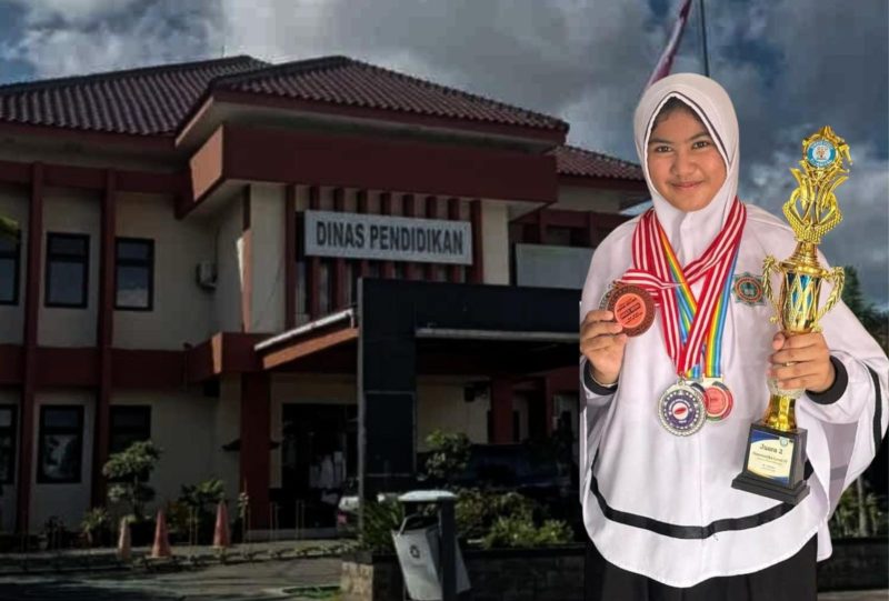 AZ Syahra Nastiti Ramadhani, siswi SMP Integral Lukman Hakim Sumenep, kembali harumkan nama daerah dengan meraih Juara 2 Matematika dalam GCO Se-Madura, meski dukungan resmi dari Disdik Sumenep nihil
