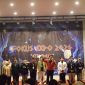 Suasana Parade Universitas di Fokus Expo 2026 Sumenep, di mana mahasiswa dari berbagai kampus memperkenalkan identitas dan keunggulan kampus mereka.