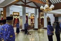 Rijanto saat melantik delapan pejabat Aparatur Sipil Negara (ASN) di lingkungan Pemerintah Kabupaten Blitar secara mendadak, sebagai bagian dari langkah penataan dan penguatan birokrasi daerah.