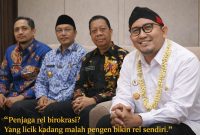 Saat banyak yang sibuk berdiri paling depan dan bersuara paling keras, kepemimpinan justru diuji dari kemampuan duduk, mendengar, dan memilih dengan kepala dingin.