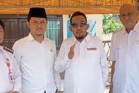 Bupati Sumenep, Achmad Fauzi Wongsojudo, memberikan himbauan kepada seluruh pemilik dapur MBG, didampingi Ketua PKDI Kabupaten Sumenep, H. Ubaid Abdul Hayat, Camat, dan pengurus PKDI, agar memastikan standar kebersihan, kualitas, dan nutrisi makanan anak-anak terpenuhi, Rabu (05/03/2026) di Kecamatan Guluk-guluk.