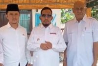 Bupati Sumenep, Achmad Fauzi Wongsojudo, memastikan akan melakukan sidak ke seluruh dapur MBG dan memberikan himbauan kepada pemilik dapur, didampingi Ketua PKDI Kabupaten Sumenep, H. Ubaid Abdul Hayat, Camat, dan pengurus PKDI, agar standar kebersihan, kualitas, dan nutrisi makanan anak-anak terpenuhi, Rabu (05/03/2026) di Kecamatan Guluk-guluk.