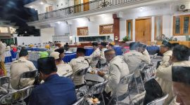 Ketua PKDI Madura Raya, Moh. Wijdan, saat menggelar acara buka puasa bersama para kepala desa se-Madura Raya di kediamannya di Desa Ketapang Daya, Kecamatan Ketapang, sebagai momentum mempererat silaturahmi dan persaudaraan antar kepala desa di bulan suci Ramadan.