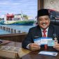 Plt Disperkimhub Sumenep, Achmad Dzulkarnain, menegaskan bahwa tiket mudik gratis hanya berlaku jika barcode sesuai dengan KTP penumpang. Verifikasi dilakukan bersama petugas Disperkimhub, Satpol PP, TNI, dan Polri sebelum keberangkatan kapal Express Bahari menuju Kangean, 12 Maret 2026.