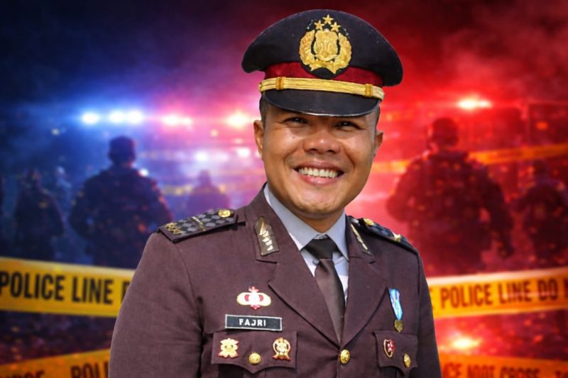 Sosok Iptu Nur Fajri Alim menjadi sorotan publik berkat gebrakannya dalam menekan angka kriminalitas di Kabupaten Sampang.