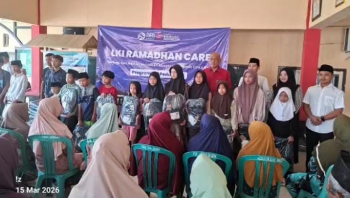 Ketua PKDI Kabupaten Sumenep H. Ubaid Abdul Hayat mengapresiasi penyaluran bantuan sembako dari BRI yang difasilitasi LKI (Langkah Kolaborasi Indonesia) kepada masyarakat desa.