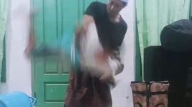 Ket Foto: Tangkapan layar video yang diduga memperlihatkan seorang anak dibanting, kini menjadi bagian dari penyelidikan kasus di Probolinggo.