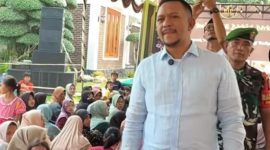 Founder BIP Ali Zainal Abidin saat menyaksikan langsung kebahagiaan anak yatim dan kaum dhuafa.