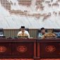 Suasana Rapat Paripurna DPRD Kabupaten Sumenep saat tujuh fraksi menyampaikan pandangan umum terhadap Nota Penjelasan Bupati atas tiga Raperda 2026, Rabu (15/04/2026).