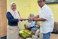 Bos CV Ayunda Permata Sejahtera Pamekasan,  Haji Bambang Budianto mengikuti kegiatan syukuran sebagai bentuk apresiasi terhadap perjalanan panjang Pegadaian