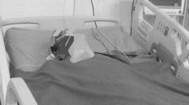 Ket foto: Pasien saat menjalani perawatan intensif di ruang ICU RSUD Sumenep