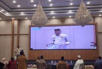 Ketua PKDI Kabupaten Sumenep, H. Ubaid Abdul Hayat, saat memberikan sambutan dalam Halal Bihalal Akbar di Ballroom Hotel Myze, Selasa (7/4/2026), mengajak seluruh kepala desa tetap optimis dan memperkuat kolaborasi di tengah efisiensi anggaran.