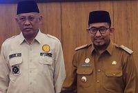 Foto:
Bupati Sumenep, Achmad Fauzi Wongsojudo (kanan)