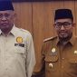 Foto:
Bupati Sumenep, Achmad Fauzi Wongsojudo (kanan)