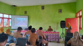 Suasana sosialisasi pengelolaan Dana BOS 2026 yang digelar Disdik Sumenep di Ambunten.