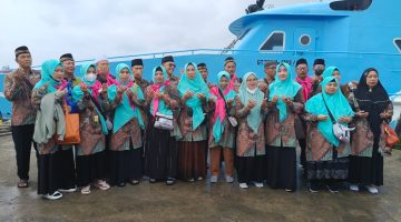 Diiringi Doa dan Haru, KBIHU Babussalam Berangkatkan Jamaah Haji Bawean 2026