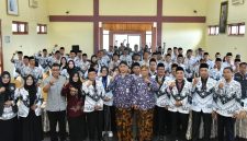 Para guru mengikuti Konkerkab I Persatuan Guru Republik Indonesia Sumenep 2026 yang menyoroti pentingnya adaptasi teknologi dalam pembelajaran.