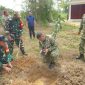 Ket foto:
Dandim 0827/Sumenep Letkol Inf Citra Persada bersama jajaran menanam pohon mangga di kawasan KDKMP Desa Kasengan, sebagai langkah awal mendorong penguatan ekonomi desa.