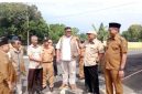 Rombongan DPR RI saat meninjau langsung kondisi stok pangan di gudang wilayah Blitar guna memastikan ketersediaan cadangan nasional tetap aman hingga 12 bulan ke depan.