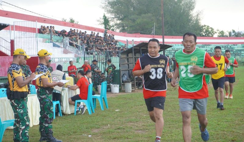 Ratusan personel Kodim 0827/Sumenep mengikuti Tes Kesemaptaan Jasmani Periodik I TA 2026 di Stadion A. Yani Pangligur Sumenep sebagai bagian dari uji ketahanan dan pembinaan fisik prajurit.