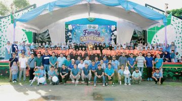 Ket foto: Suasana penuh kehangatan dan kebersamaan dalam kegiatan Family Gathering Kelas 1 SD Integral Luqman Al Hakim Sumenep yang mempererat hubungan siswa, guru, dan wali murid.