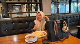 Tongseng Kambing dan Rawon Lotus sukses mencuri perhatian pecinta kuliner di Kabupaten Sumenep.