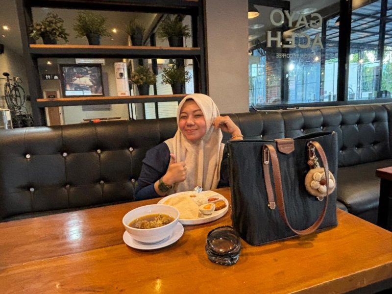 Tongseng Kambing dan Rawon Lotus sukses mencuri perhatian pecinta kuliner di Kabupaten Sumenep.