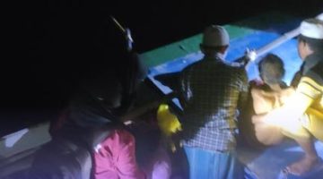 Nyawa dan Waktu Jadi Taruhan, Rujukan Pasien dari Nonggunong ke Daratan Sumenep Berlangsung Dramatis