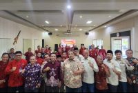 Foto bersama usai Rapat Koordinasi Persiapan Penerangan dan Penyuluhan Hukum bagi Kepala Desa di Kabupaten Sumenep.
