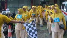 Tenaga kesehatan Puskesmas Pandian Sumenep mengikuti CKG dan KESJAOR berbasis SIPGAR dengan penuh antusias.