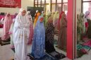 Suasana khidmat menyelimuti SDN Pasongsongan I saat siswa dan dewan guru melaksanakan sholat Dhuha, dzikir Arafah, dan istighosah bersama dalam menyambut Hari Arafah.