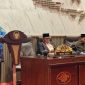 Wakil Bupati Sumenep KH Imam Hasyim menyampaikan Nota Penjelasan Bupati terhadap Raperda Pertanggungjawaban Pelaksanaan APBD Tahun Anggaran 2025 dalam Rapat Paripurna DPRD Kabupaten Sumenep, Rabu (17/6/2026).