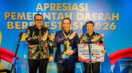Pemerintah Kota Probolinggo menerima penghargaan sebagai peringkat ketiga nasional dalam kategori Pengendalian Inflasi Terbaik Tahun 2026. Prestasi tersebut disertai pemberian insentif sebesar Rp1 miliar sebagai bentuk apresiasi atas keberhasilan menjaga stabilitas harga dan daya beli masyarakat.