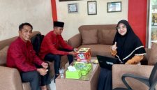 Jajaran pengurus Paguyuban PPPK Paruh Waktu Kecamatan Pasongsongan memperkuat koordinasi internal sebagai bentuk kesiapan menghadapi monitoring BKPSDM dan pembinaan kepegawaian