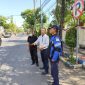Disperkimhub Sumenep melakukan koordinasi dengan pihak keamanan RSUD dr. H. Moh. Anwar untuk menghimbau PKL agar tidak berjualan di depan rumah sakit maupun di depan Kantor Pemkab Sumenep guna menjaga ketertiban dan kelancaran arus lalu lintas.