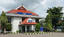 Kantor BRI Cabang Sumenep, pusat layanan perbankan yang terus menjaga integritas dan kepercayaan nasabah.