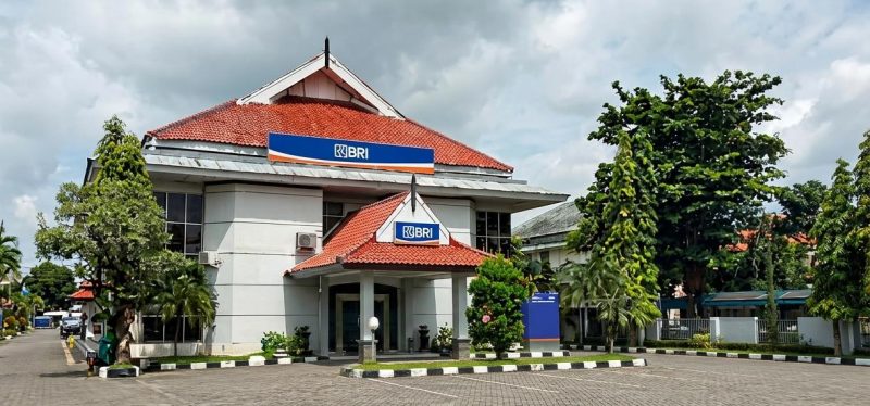 Kantor BRI Cabang Sumenep, pusat layanan perbankan yang terus menjaga integritas dan kepercayaan nasabah.