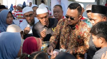 H. Ali Zainal Abidin mengajak masyarakat untuk memuliakan anak yatim sebagai bentuk kecintaan kepada Rasulullah SAW dalam kegiatan Muharram 1448 H.