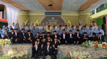 Haflah Akhirussanah MDU, MTs, dan MA Darussalam Daun Berlangsung Khidmat, Abdul Mujib: Kelulusan Adalah Awal Meraih Cita-cita