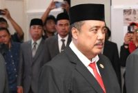 Kepala DPMD Sumenep, Achmad Dzulkarnain, saat menerima ucapan selamat dari berbagai elemen usai pelantikan di lingkungan Pemerintah Kabupaten Sumenep, sebagai bentuk dukungan dan harapan menjaga stabilitas serta harmonisasi demokrasi desa menjelang Pilkades 2027.