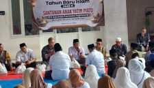 Sebanyak 600 anak yatim dan dhuafa mengikuti Sholawat Akbar dan santunan yang digelar CV Ayunda Permata Sejahtera pada peringatan 10 Muharram 1448 Hijriah.