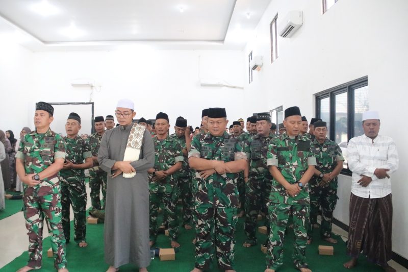 Peringatan Tahun Baru Islam 1448 Hijriah di Kodim 0827/Sumenep menjadi momentum refleksi dan penguatan komitmen pengabdian prajurit kepada bangsa dan negara.