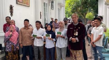 Program beasiswa yang digagas Nia Kurnia Fauzi kembali menyasar mahasiswa kurang mampu di Dapil I Sumenep sebagai upaya mencegah putus kuliah akibat keterbatasan biaya.